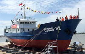 Cảnh sát biển Việt Nam nhận tàu trinh sát hiện đại 6008