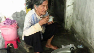 Dân mạng rần rần chia sẻ clip cảm động 'không phí 2 phút cuộc đời'