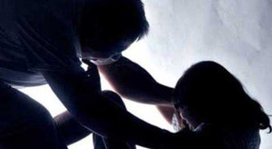 Thầy giáo dạy nhạc dụ dỗ học trò 'làm chuyện người lớn'