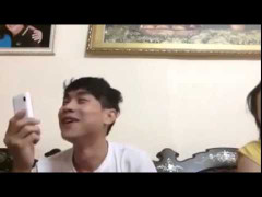 Clip: Phục sát đất với ‘thánh giả giọng’ trêu người quen qua điện thoại