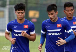 Quốc Vượng: 'Công Phượng bẩm sinh, Công Vinh khổ luyện'