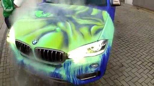 Xem xe BMW X6 biến hình thành nhân vật Hulk