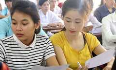 Làm thủ tục thi THPT quốc gia: Ưu tiên thí sinh, đúng - sai hạ hồi phân giải