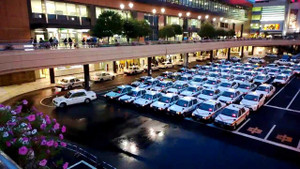 Choáng với cách taxi xếp hàng đón khách ở Nhật Bản