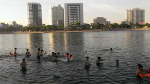 Nhiều người chết, dân Hà Nội vẫn lao xuống 'hồ tử thần' giải nhiệt