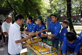 Hot girl, hot boy Hà Thành 'Tiếp sức mùa thi 2015'