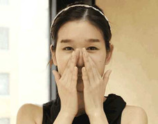 Học cách massage để có khuôn mặt V-line săn chắc như gái Hàn