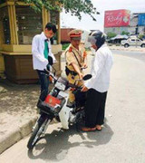 Tai nạn trên đường, cha không thể chở con đến điểm thi