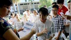 Kỳ thi THPT: Thí sinh bỏ thi hàng loạt, hội đồng 90 cán bộ phục vụ 4 thí sinh