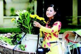 NSƯT Hồng Liên: Âm nhạc là chỗ dựa tinh thần