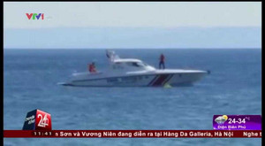 Giải cứu bé gái 10 tháng tuổi trôi dạt trên biển