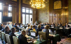 Đại diện Philippines tới La Haye kiện Trung Quốc