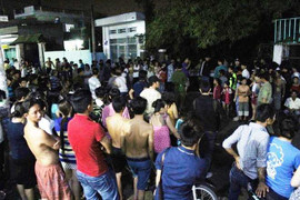 TP.HCM: Một người phụ nữ bị cuốn phăng trong mưa dông