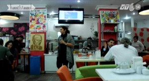 Quán cà phê chỉ thuê bệnh nhân down chạy bàn