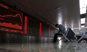 Chứng khoán Trung Quốc lao dốc thảm hại, nguy hiểm hơn Hy Lạp