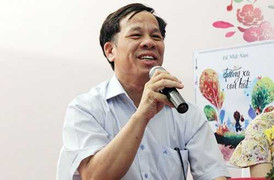 Bố thần đồng Đỗ Nhật Nam hát ru con 'ngọt lịm'