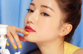 3 màu son đỏ đẹp mê li cho con gái hè này