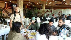 Bác sỹ Iraq đầu độc, hàng trăm chiến binh IS thương vong