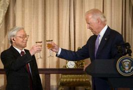 Phó Tổng thống Mỹ đọc Kiều trong tiệc chiêu đãi Tổng Bí thư