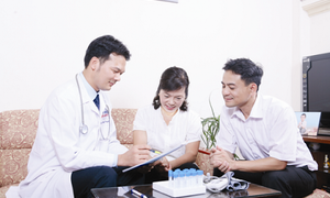 Lấy mẫu xét nghiệm tận nơi, thanh toán dễ dàng bằng thẻ