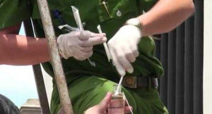 Clip: Những dấu vết của sát nhân trong căn biệt thự 6 người chết