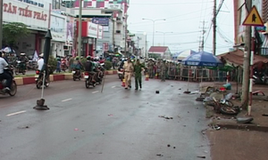 Xe khách bỏ trốn sau khi gây tai nạn khiến 3 người tử vong