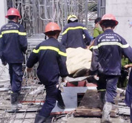 Sập giàn giáo ở TP.HCM: Vẫn còn người bị chôn vùi chưa tìm thấy