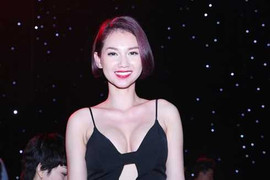 Quỳnh Chi rạng rỡ đi xem 'The Voice' sau sóng gió hôn nhân