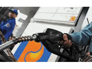 Chuyện 'lại quả' xăng dầu: Mỗi cây xăng lãi hàng chục triệu đồng/ngày