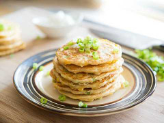 Bánh ngô thơm ngon nhâm nhi ngày hè