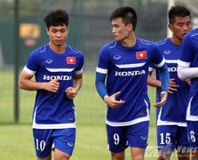 Công Phượng sát cánh cùng Công Vinh đấu Man City?