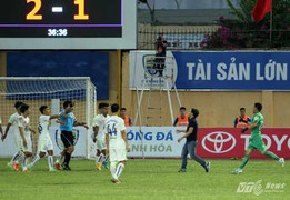 HAGL cung cấp băng hình chứng minh Đình Tùng để bóng chạm tay