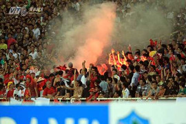 Man City sợ pháo sáng Mỹ Đình