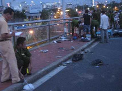 Tai nạn thảm khốc trên cầu Thuận Phước, 5 người thương vong