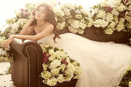 Mâu Thủy hóa cô dâu hoa xinh long lanh