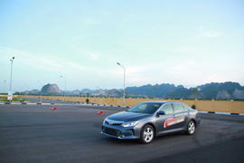 Khóa học lái xe an toàn cho cán bộ chiến sỹ Cục CSGT