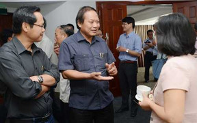 Có fanpage tổng hợp tin, bộ trưởng Y tế có được cấp phép báo chí?