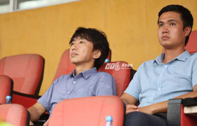 52 tuổi, HLV Miura vẫn làm việc 10-14 tiếng/ngày