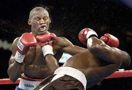 Những cú móc hàm 'lạnh người' trong boxing