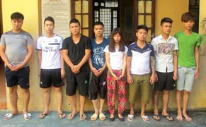 Nhận nhầm 'kẻ thù', nhóm thanh niên đánh chết người trong quán karaoke