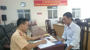 Thông tin CSGT đặt 'bẫy' trên cầu Vĩnh Tuy: Cái kết bất ngờ