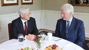 Cử tri đề nghị Quốc hội, Nhà nước tặng ông Bill Clinton Huân chương hữu nghị
