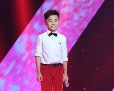 Giọng hát Việt nhí: Hồ Hoài Anh 'van nài' thí sinh về đội của mình