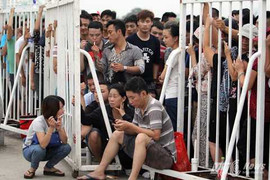 Trực tiếp: Hết sạch vé 600 nghìn, 1 triệu