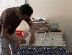 Bắt giữ 'Bố già' Xiêng Phênh cùng bao tải ma túy