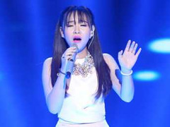 Giọng hát Việt: 'Bản sao Mỹ Tâm' làm lay động lòng người