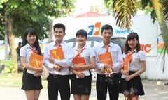 Sinh viên học du lịch qua dự án thật