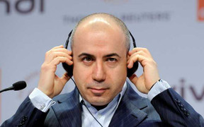 Tỷ phú Nga chi 100 triệu USD để tìm sự sống ngoài trái đất