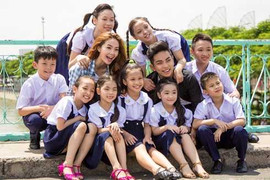 Minh Hằng, Phan Hiển quay MV để lưu lại kỷ niệm với học trò