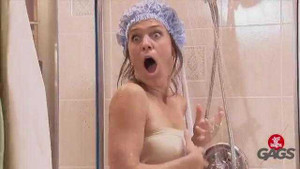 Ngượng chín mặt với cô gái trong clip này